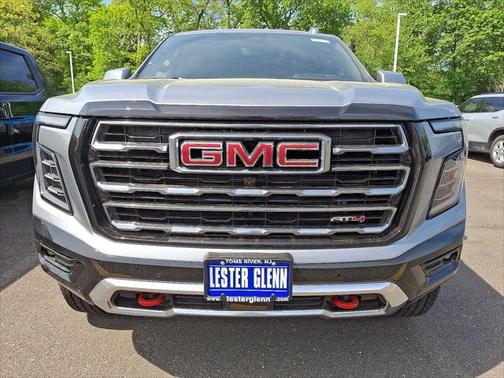 2025 GMC Yukon 4WD AT4