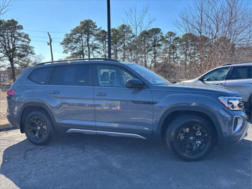 2024 Volkswagen Atlas 2.0T SEL