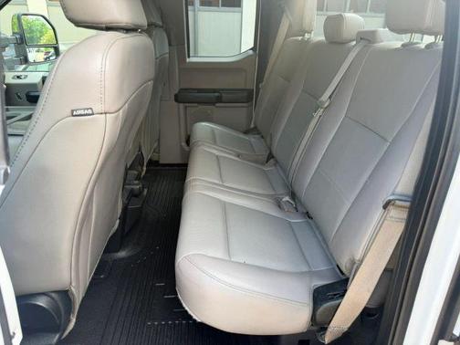 White 2018 Ford F-250 XL