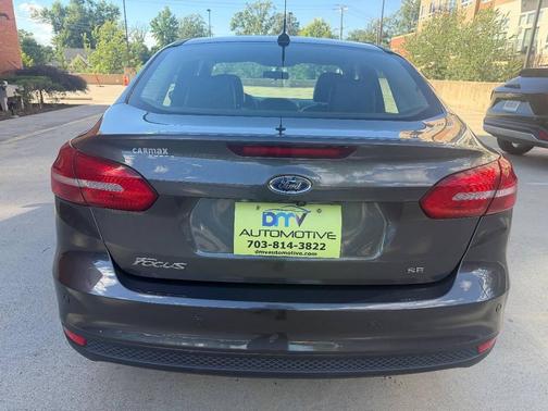 Blue Candy Metallic Tinted Clearcoat 2016 Ford Focus SE