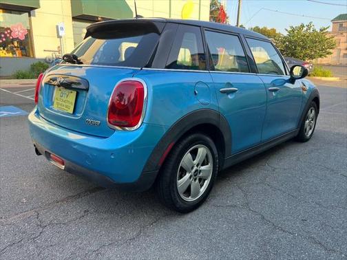 2017 MINI Hardtop Cooper