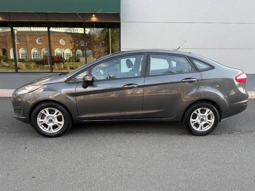 2016 Ford Fiesta SE