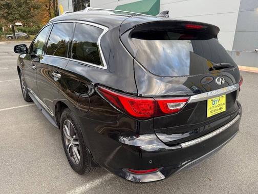2017 INFINITI QX60 Base