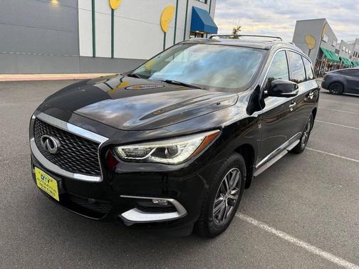 2017 INFINITI QX60 Base