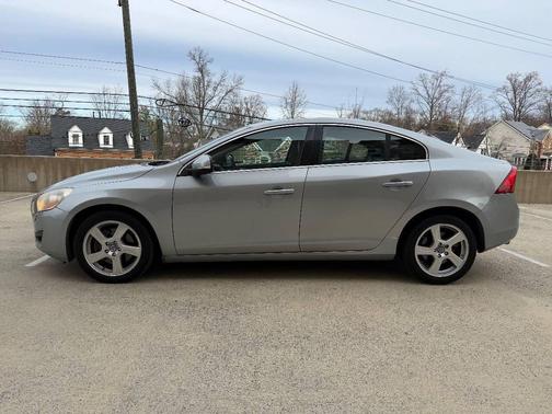 2013 Volvo S60 T5 Premier