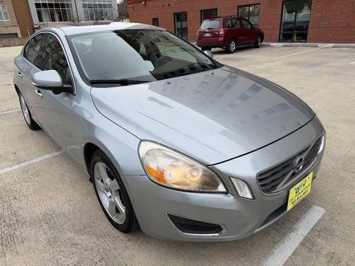 2013 Volvo S60 T5 Premier