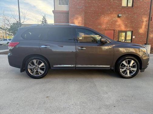 2016 Nissan Pathfinder Platinum
