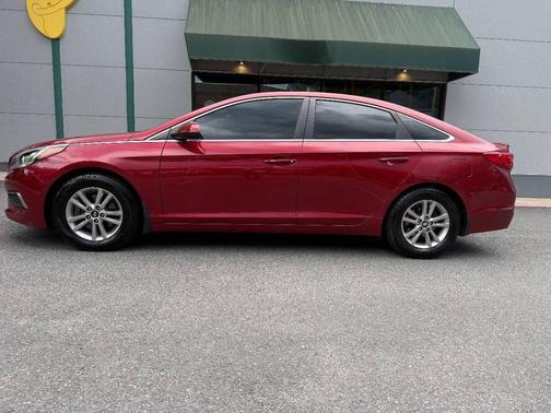 Venetian Red 2016 Hyundai SONATA SE