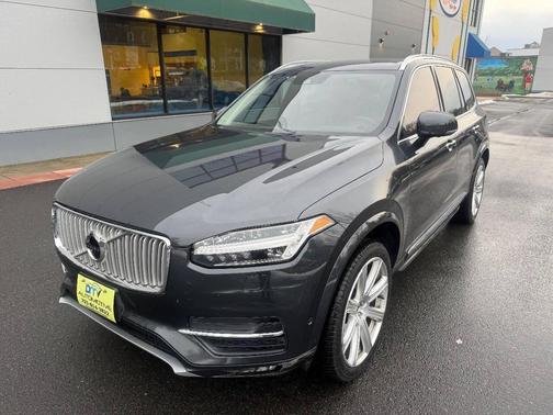 2017 Volvo XC90 T6 Inscription