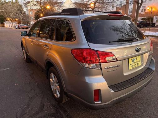 2011 Subaru Outback 2.5 i Premium