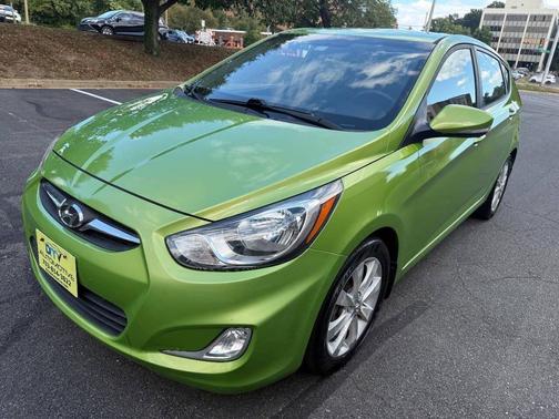 2013 Hyundai Accent SE