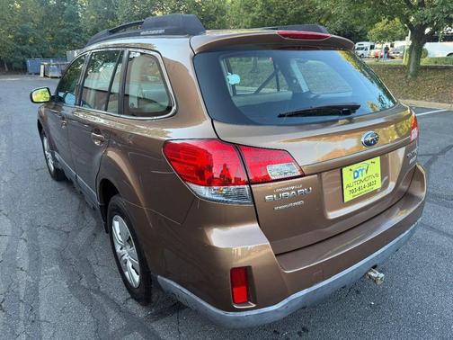 2011 Subaru Outback 2.5i