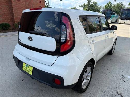 2017 Kia Soul Base