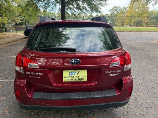 2011 Subaru Outback 2.5i
