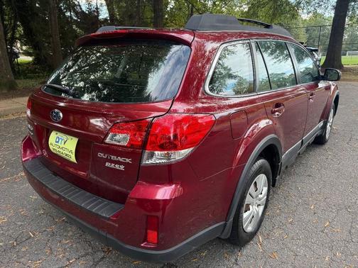 2011 Subaru Outback 2.5i