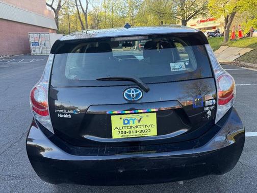 Black Sand Pearl 2012 Toyota Prius c Three