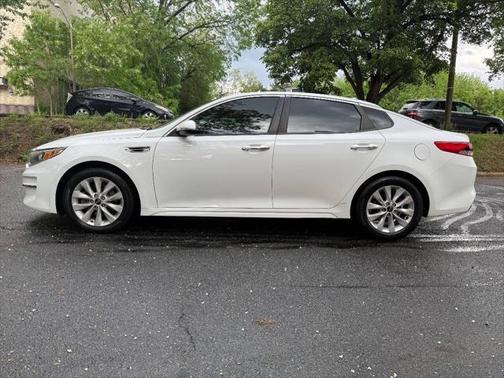 2017 Kia Optima LX