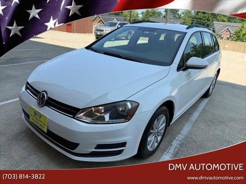 2015 Volkswagen Golf SportWagen TSI S 4-Door