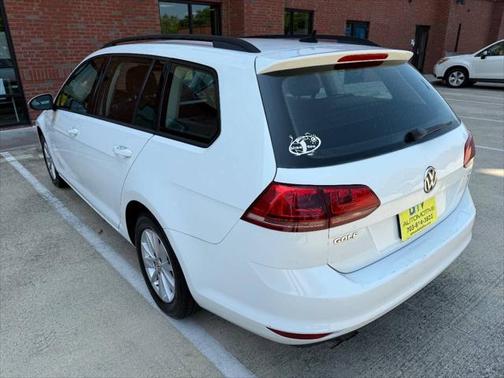 2015 Volkswagen Golf SportWagen TSI S 4-Door
