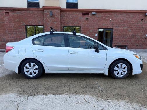 2014 Subaru Impreza 2.0i