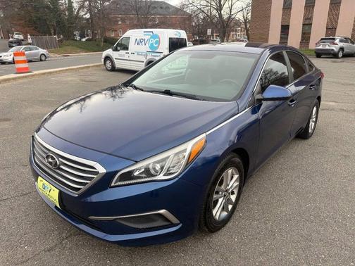 Lakeside Blue 2017 Hyundai SONATA SE
