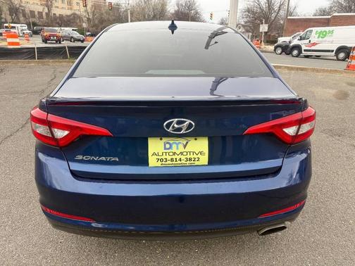 Lakeside Blue 2017 Hyundai SONATA SE