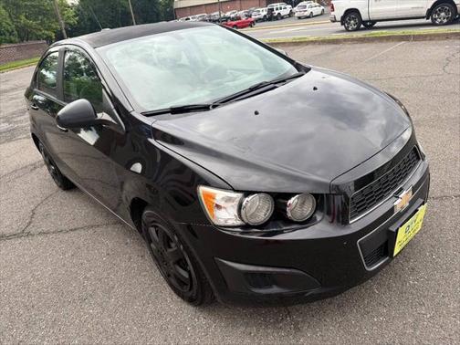 2016 Chevrolet Sonic LS