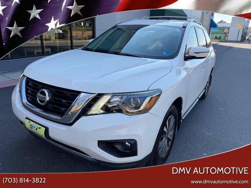 2017 Nissan Pathfinder SV