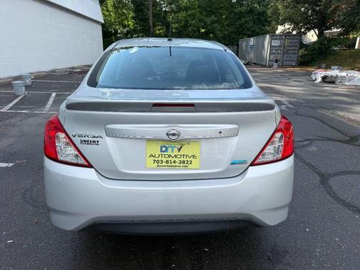 Silver 2016 Nissan Versa 1.6 S+
