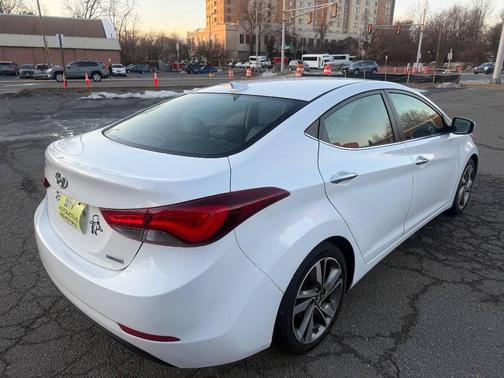 2016 Hyundai ELANTRA Limited