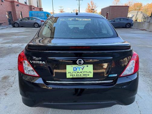 2016 Nissan Versa 1.6 S+