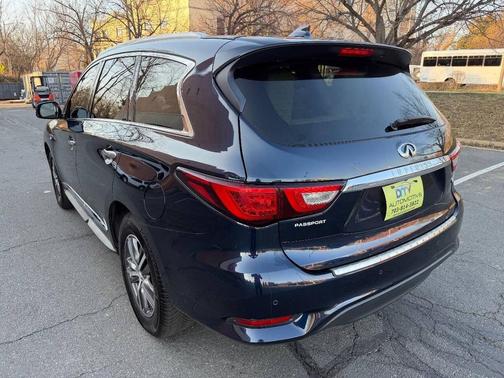 2017 INFINITI QX60 Base