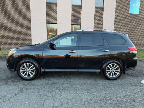 2014 Nissan Pathfinder SV