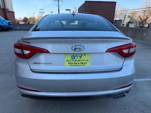 2017 Hyundai SONATA SE