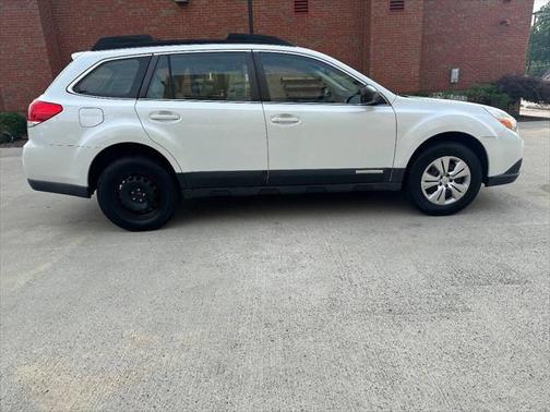 2011 Subaru Outback 2.5i