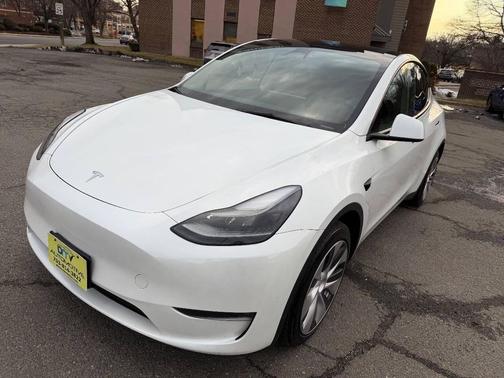 2023 Tesla Model Y Long Range Dual Motor All-Wheel Drive