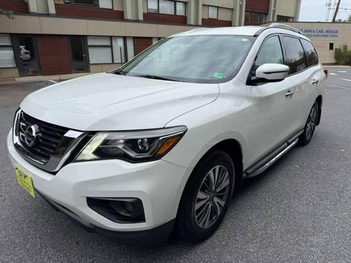 2018 Nissan Pathfinder SV