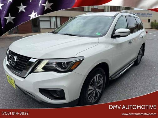 2018 Nissan Pathfinder SV