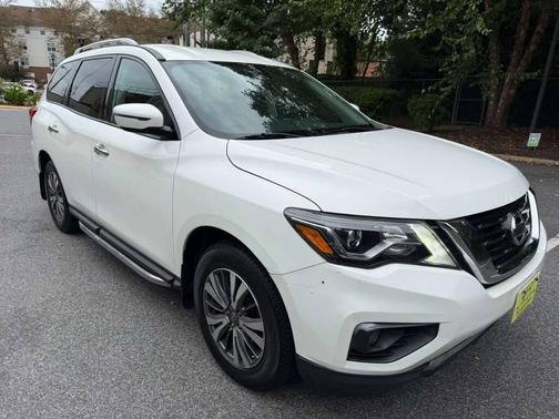 2018 Nissan Pathfinder SV