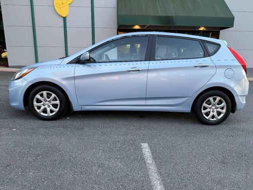 2013 Hyundai Accent GS