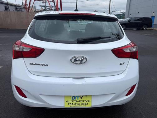 2017 Hyundai Elantra GT Base