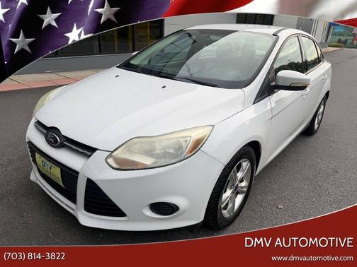 Oxford White 2013 Ford Focus SE