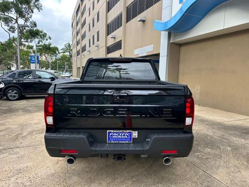Crystal Black Pearl 2026 Honda Ridgeline Sport