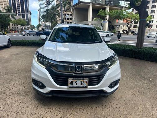 Platinum White Pearl 2021 Honda HR-V EX-L