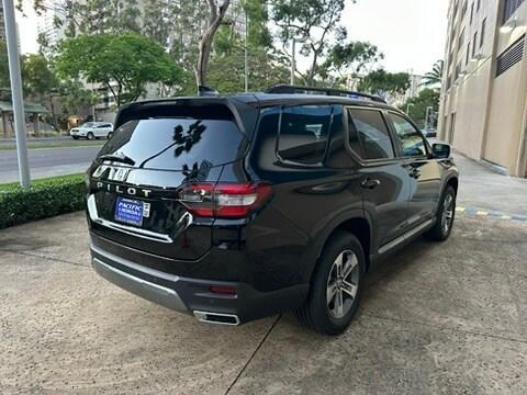 Crystal Black Pearl 2026 Honda Pilot EX-L