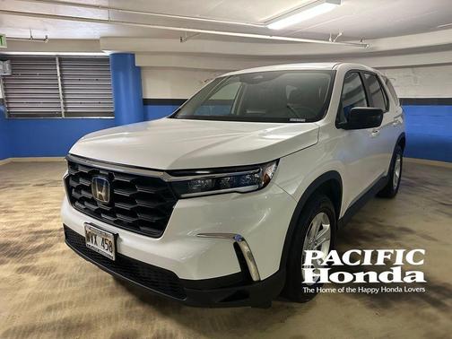 Platinum White Pearl 2023 Honda Pilot LX