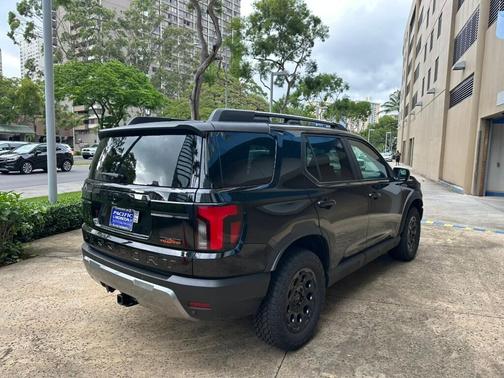 Crystal Black Pearl 2026 Honda Passport TrailSport Blackout