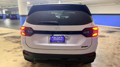 Platinum White Pearl 2026 Honda Pilot Sport