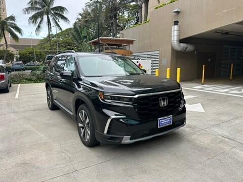 Crystal Black Pearl 2025 Honda Pilot Touring
