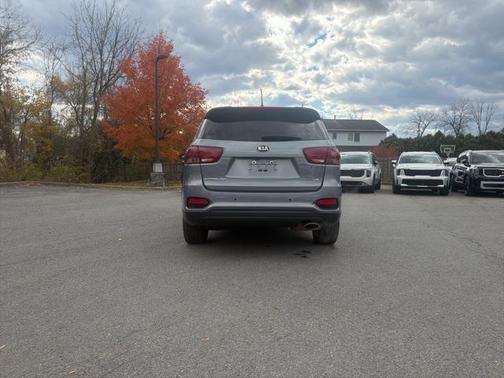2020 Kia Sorento S